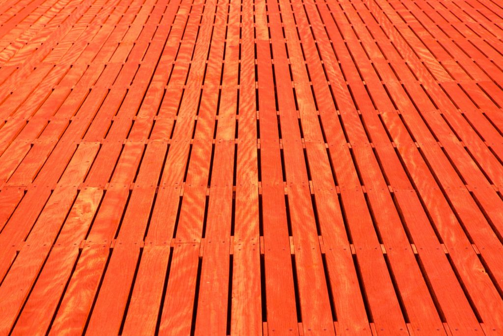 wooden-deck-background-14428335946q2
