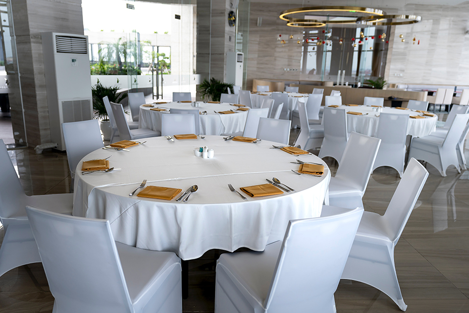 chairs-clean-dining-2649771