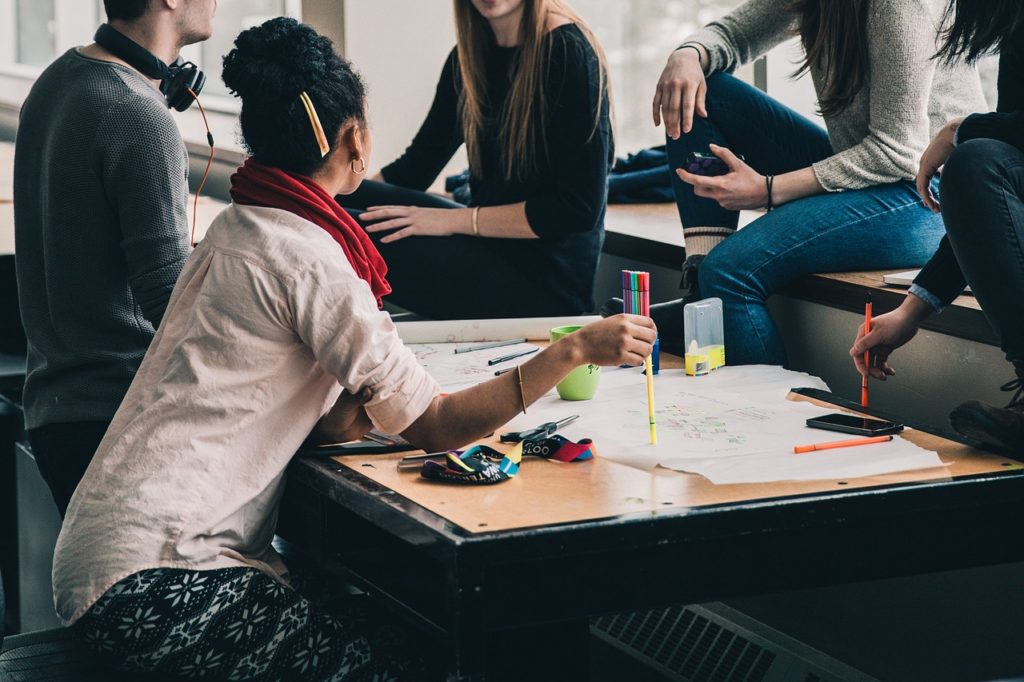 How Much Do Event Planners Charge Event Agency