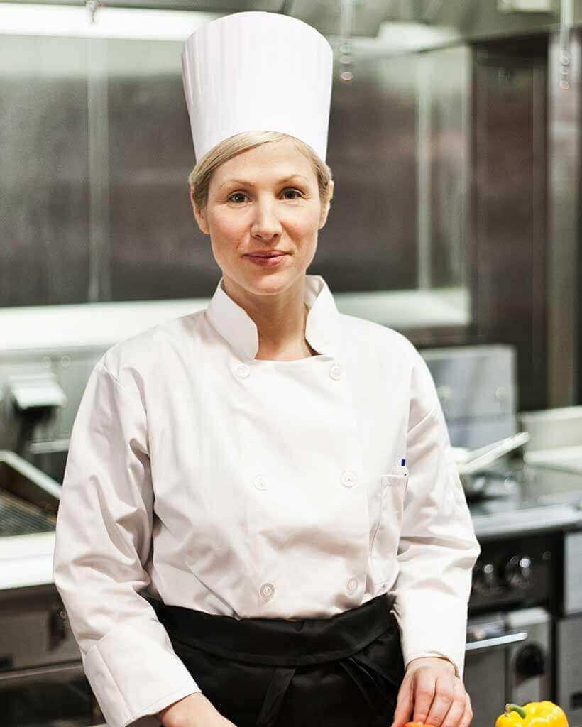 a-portrait-of-a-caucasian-female-chef-in-a-commerc-2022-03-04-02-34-41-utc.jpg